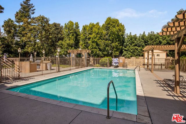 10715 Camarillo Street 307, North Hollywood, CA 91602