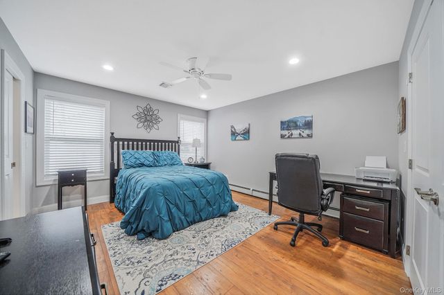 19 Honeysuckle Lane, Kings Park, NY 11754