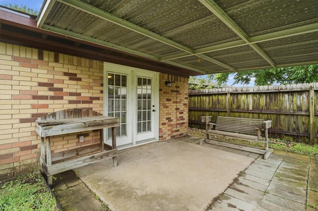 405 Arbor Drive, Deer Park, TX 77536