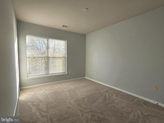 13377-M CONNOR DR, Centreville, VA 20120