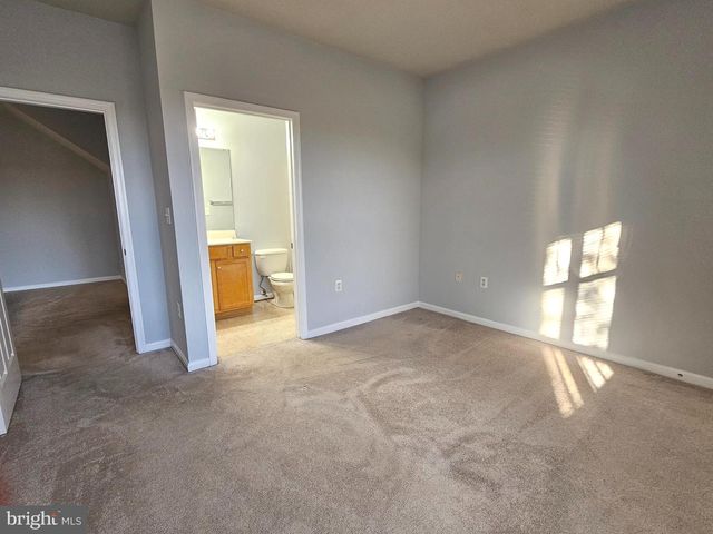 13377-M CONNOR DR, Centreville, VA 20120