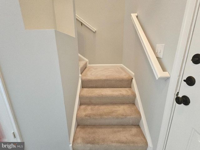 13377-M CONNOR DR, Centreville, VA 20120