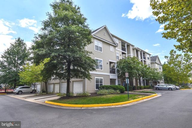 13377-M CONNOR DR, Centreville, VA 20120