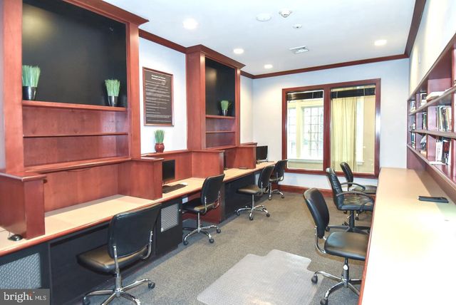 13377-M CONNOR DR, Centreville, VA 20120