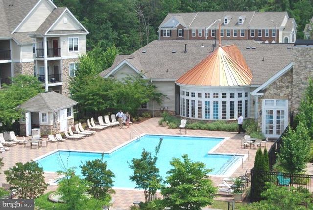 13377-M CONNOR DR, Centreville, VA 20120