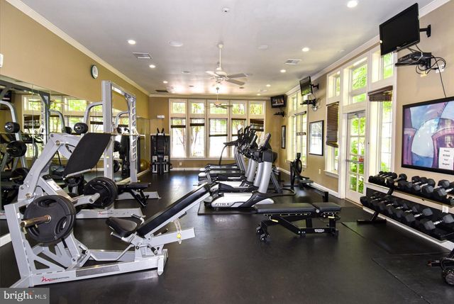 13377-M CONNOR DR, Centreville, VA 20120