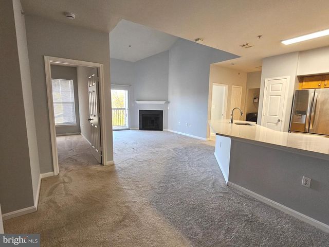 13377-M CONNOR DR, Centreville, VA 20120