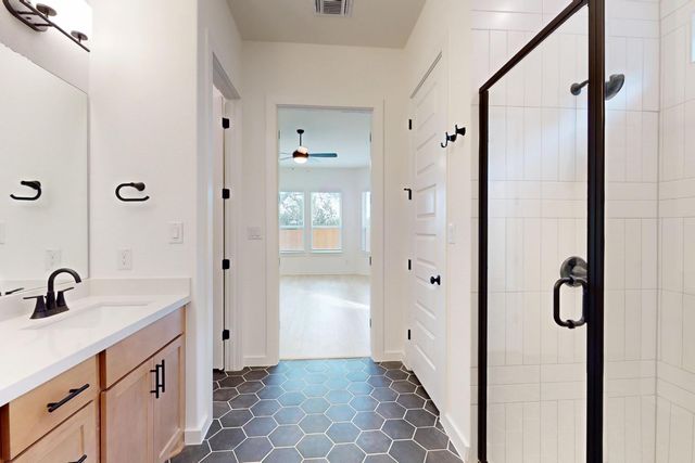 342 Bishop Wood RD, Dripping Springs, TX 78620