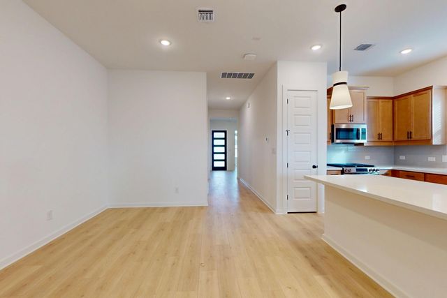 342 Bishop Wood RD, Dripping Springs, TX 78620