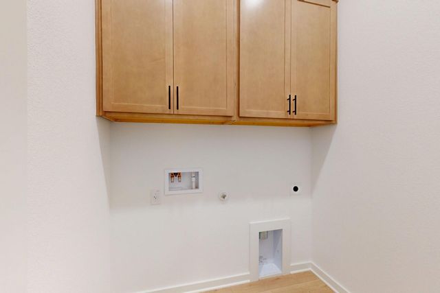 342 Bishop Wood RD, Dripping Springs, TX 78620