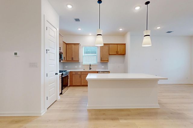 342 Bishop Wood RD, Dripping Springs, TX 78620