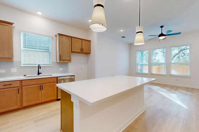 342 Bishop Wood RD, Dripping Springs, TX 78620