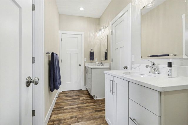 5956 Hidden Oak Avenue, Richland, MI 49083