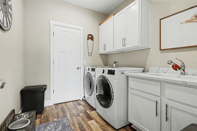 5956 Hidden Oak Avenue, Richland, MI 49083