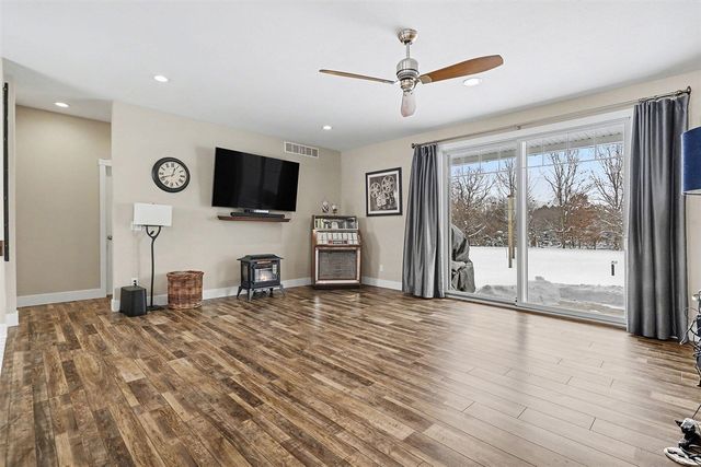 5956 Hidden Oak Avenue, Richland, MI 49083