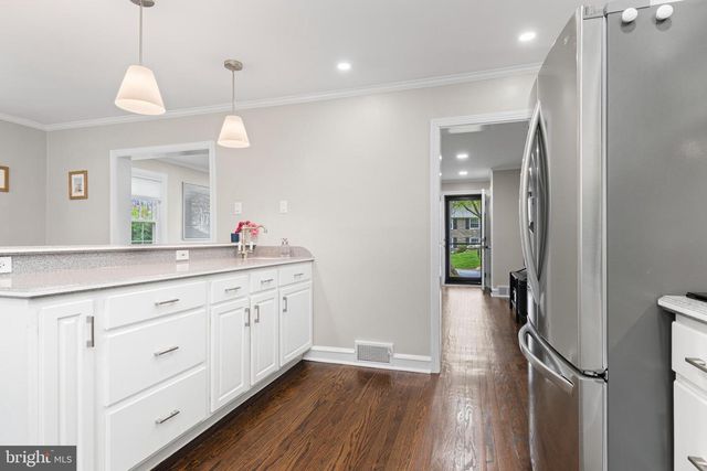108 CANTERBURY DR, Wallingford, PA 19086