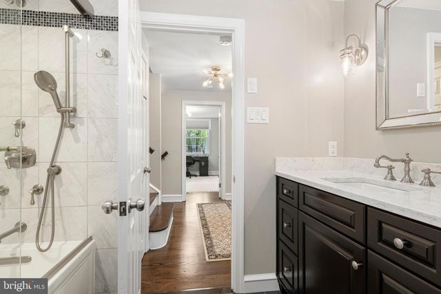 108 CANTERBURY DR, Wallingford, PA 19086