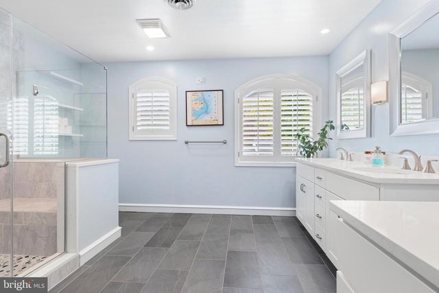 108 CANTERBURY DR, Wallingford, PA 19086