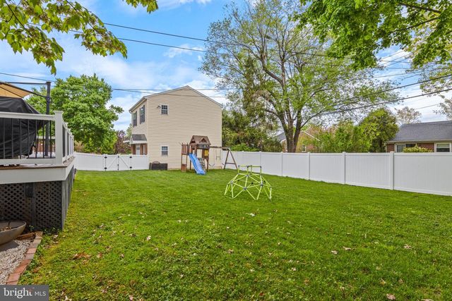 108 CANTERBURY DR, Wallingford, PA 19086