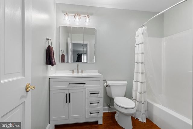 108 CANTERBURY DR, Wallingford, PA 19086
