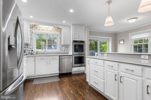 108 CANTERBURY DR, Wallingford, PA 19086