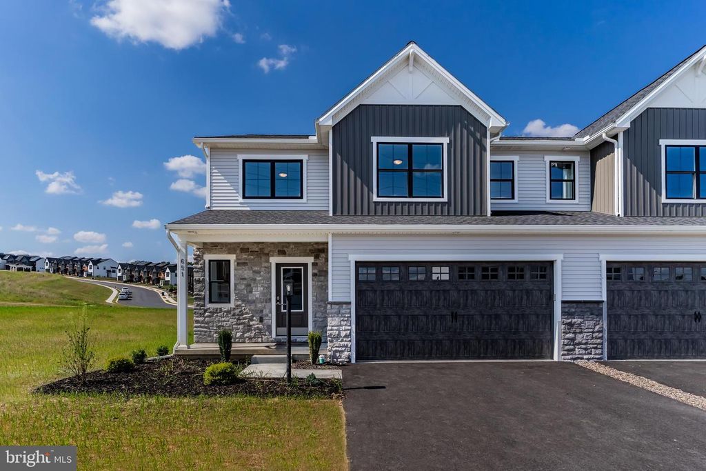 663 BRITTANY DRIVE, Mechanicsburg, PA 17055