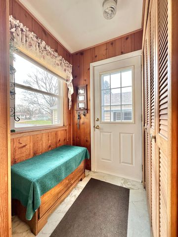 6116 Ridge Drive, Woodbury, MN 55125