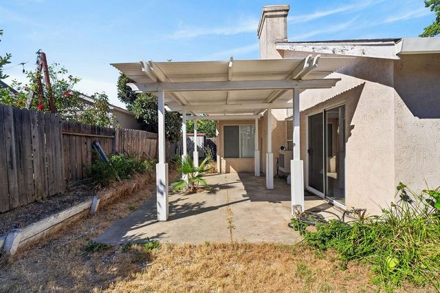 2450 Fairway Glen St, Stockton, CA 95206