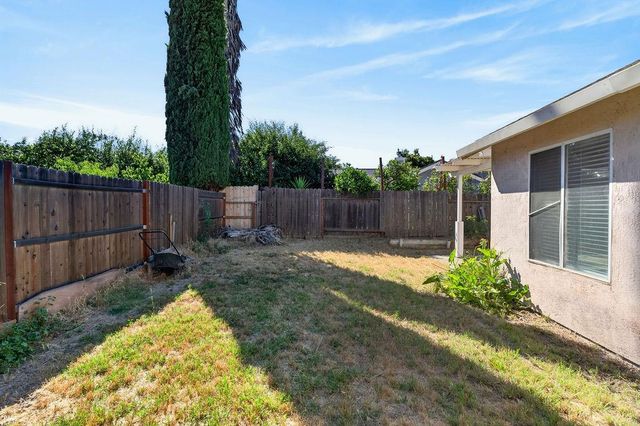 2450 Fairway Glen St, Stockton, CA 95206