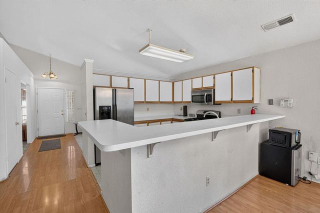 2450 Fairway Glen St, Stockton, CA 95206