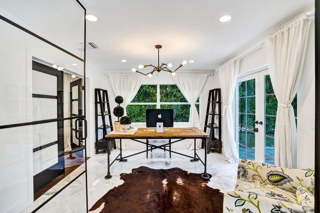 271 Oregon Lane, Boca Raton, FL 33487