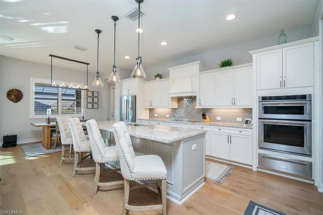 14372 Neptune AVE, Naples, FL 34114