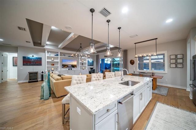 14372 Neptune AVE, Naples, FL 34114