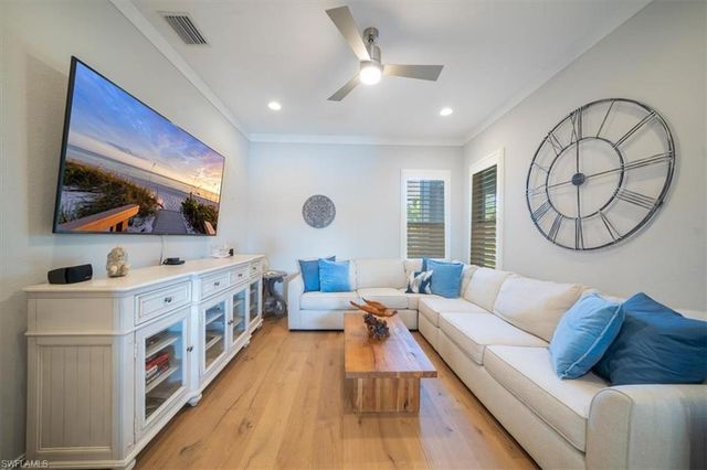 14372 Neptune AVE, Naples, FL 34114