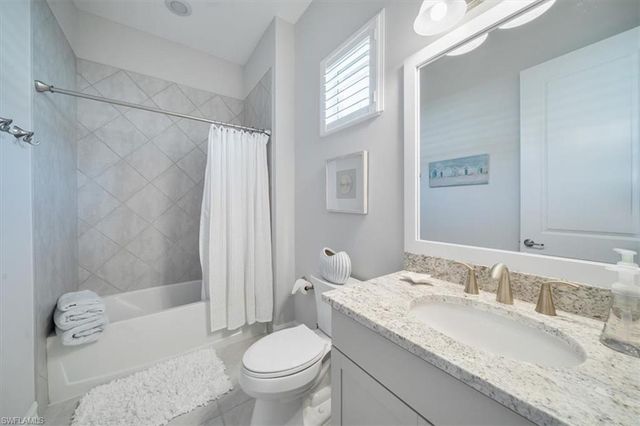 14372 Neptune AVE, Naples, FL 34114