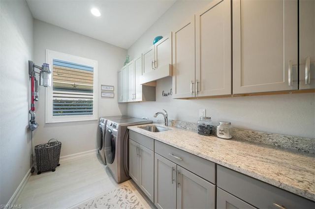 14372 Neptune AVE, Naples, FL 34114