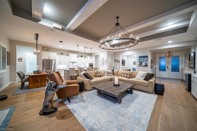 14372 Neptune AVE, Naples, FL 34114