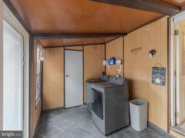 628 PINE ST, Bristol, PA 19007