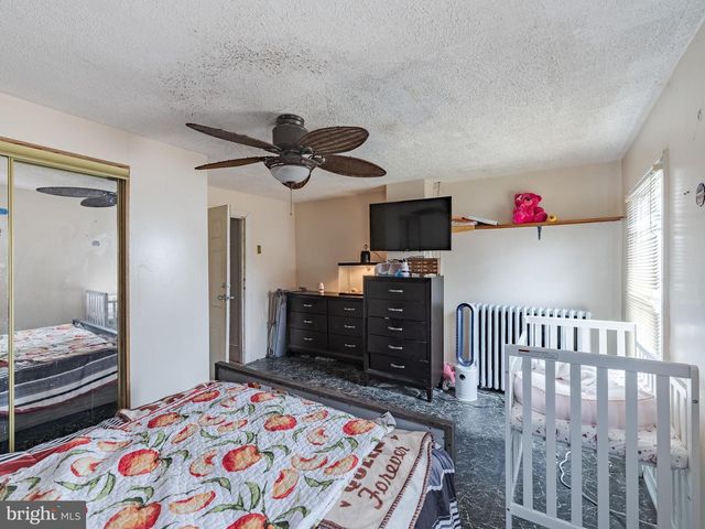 628 PINE ST, Bristol, PA 19007