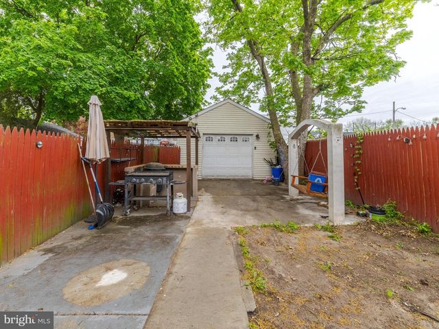 628 PINE ST, Bristol, PA 19007