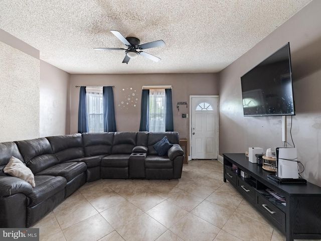 628 PINE ST, Bristol, PA 19007