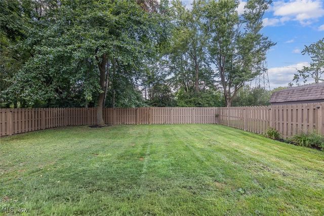 266 Jananna Drive, Berea, OH 44017