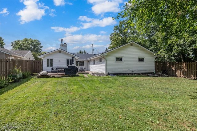 266 Jananna Drive, Berea, OH 44017