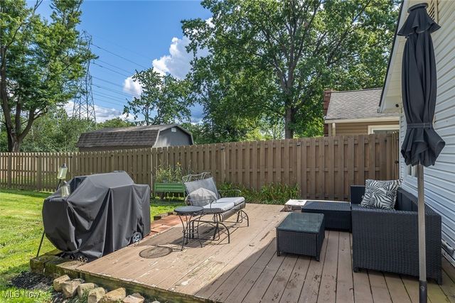 266 Jananna Drive, Berea, OH 44017