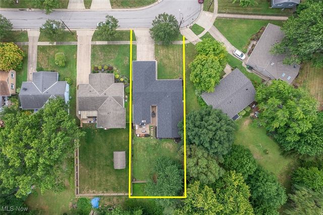 266 Jananna Drive, Berea, OH 44017