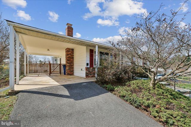 11924 FERNSHIRE RD, Gaithersburg, MD 20878