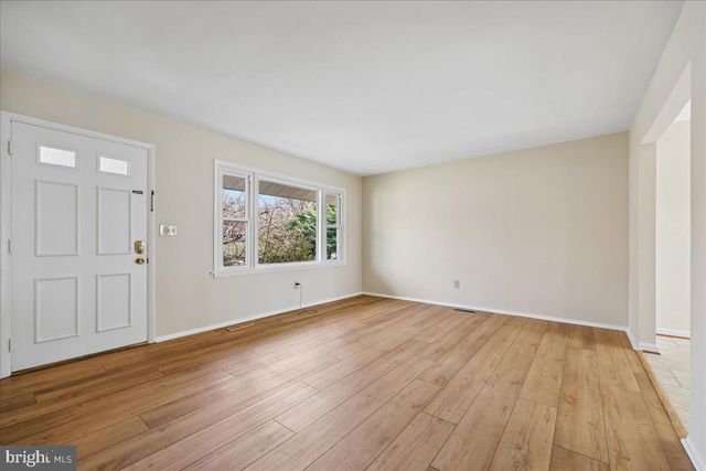 11924 FERNSHIRE RD, Gaithersburg, MD 20878