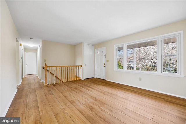 11924 FERNSHIRE RD, Gaithersburg, MD 20878