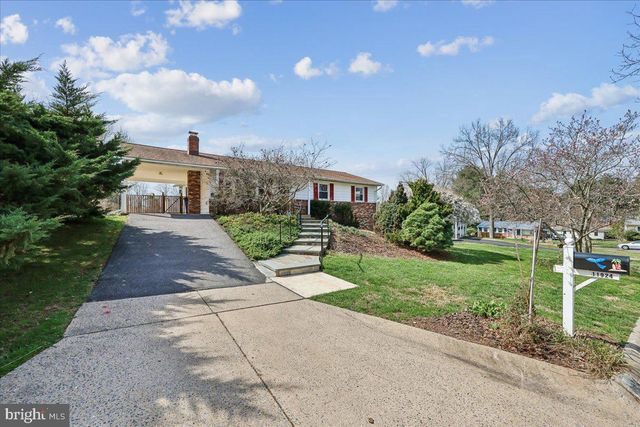 11924 FERNSHIRE RD, Gaithersburg, MD 20878