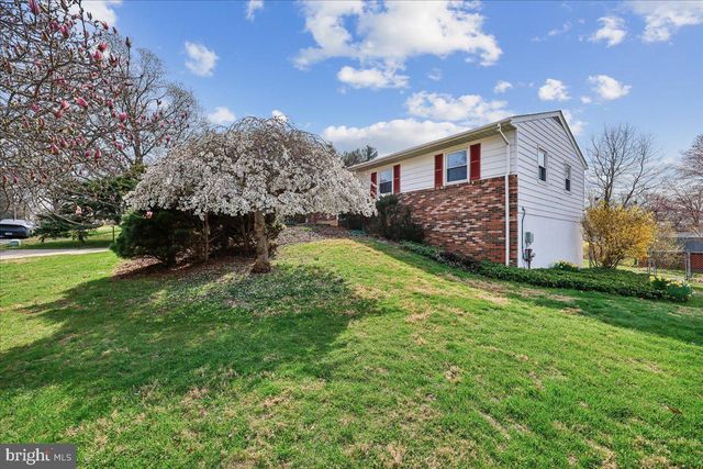 11924 FERNSHIRE RD, Gaithersburg, MD 20878